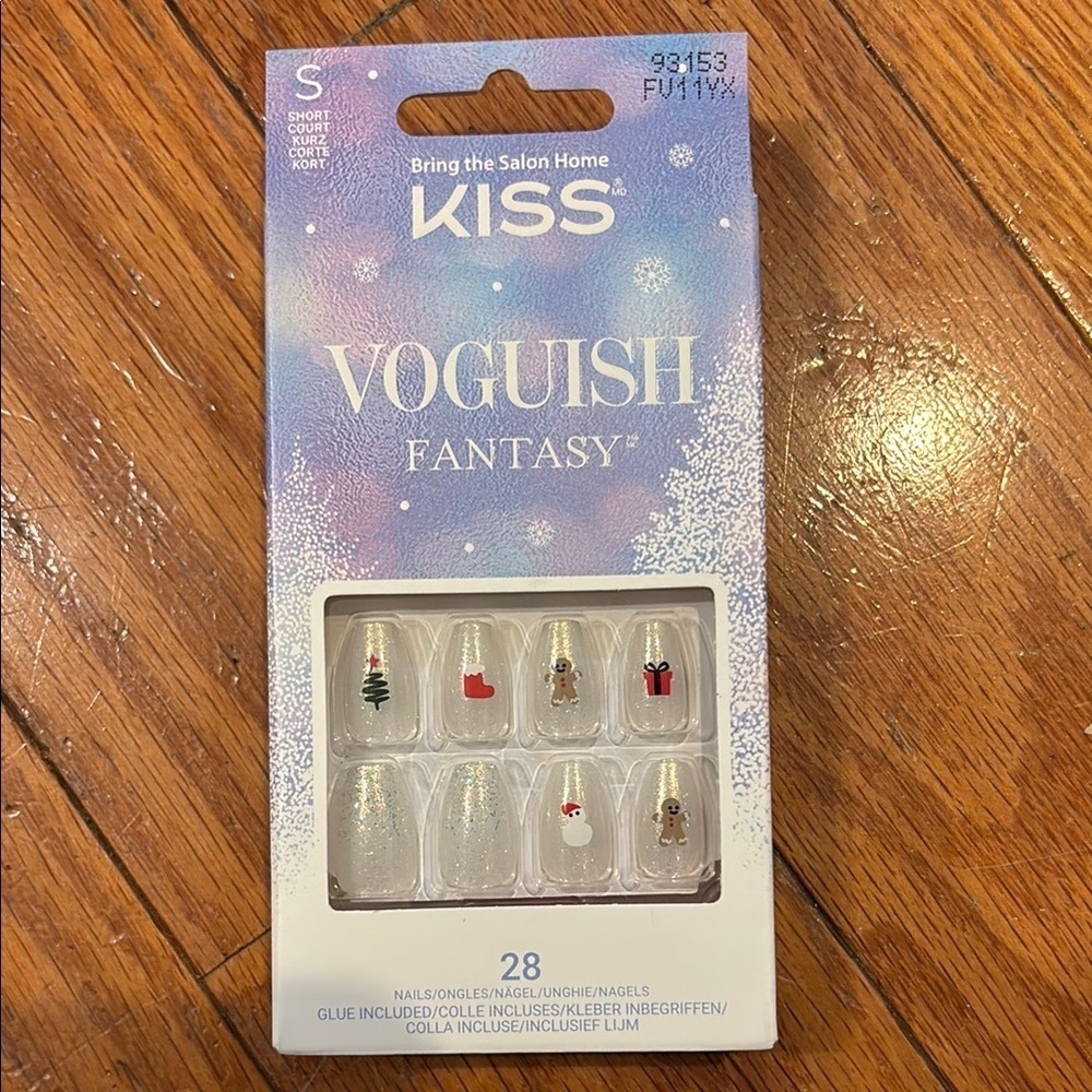 KISS Voguish Fantasy, Holiday Press on Nails White Short Coffin 28 Count